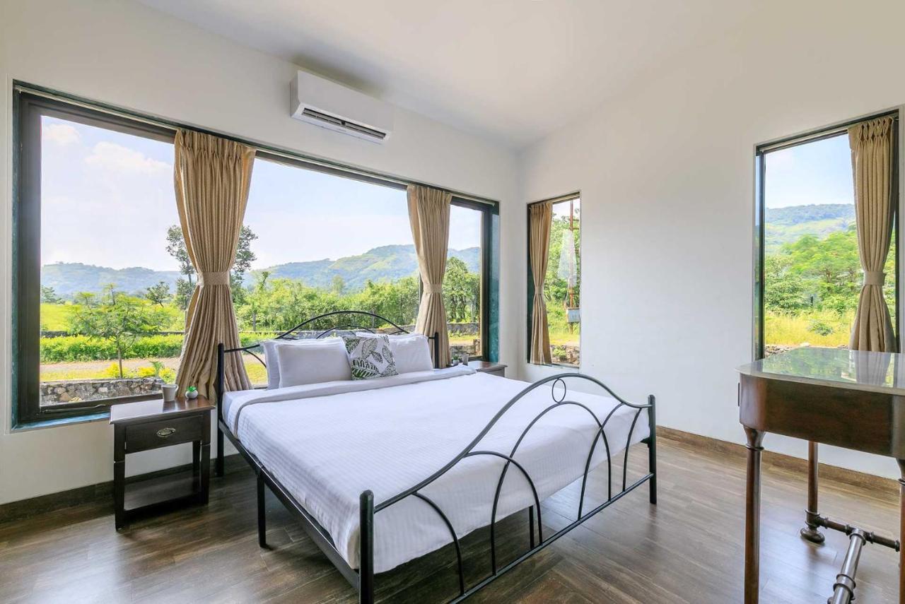Stayvista'S Shivom Villa 2 - A Serene Escape With Views Of The Valley And Lake Lonavala Ngoại thất bức ảnh