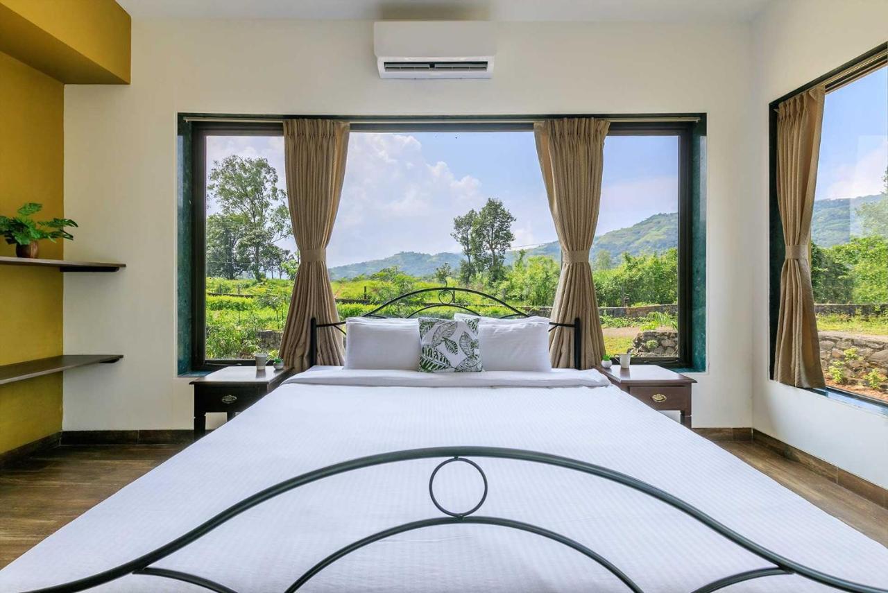 Stayvista'S Shivom Villa 2 - A Serene Escape With Views Of The Valley And Lake Lonavala Ngoại thất bức ảnh