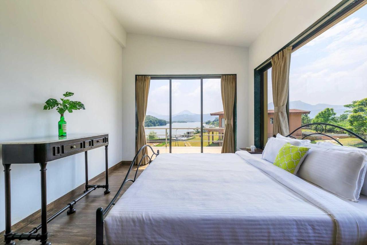 Stayvista'S Shivom Villa 2 - A Serene Escape With Views Of The Valley And Lake Lonavala Ngoại thất bức ảnh